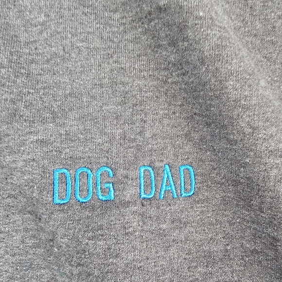 Gildan Heavy Blend Dog Dad Embroidered Gray Fleece Sweatshirt XL - Picture 10 of 15